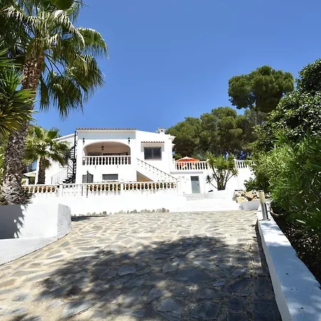 Villa Sea Breeze Escape